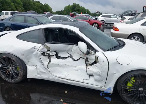 2014 Porsche 911 Carrera 4 z USA, uszkodzony, nr VIN WP0AA2A91ES106639